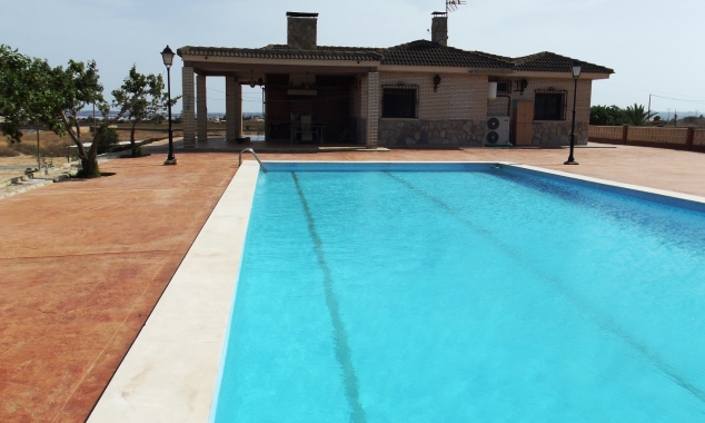 Villa for sale - Propriété à vendre - Los Montesinos - 2456ST