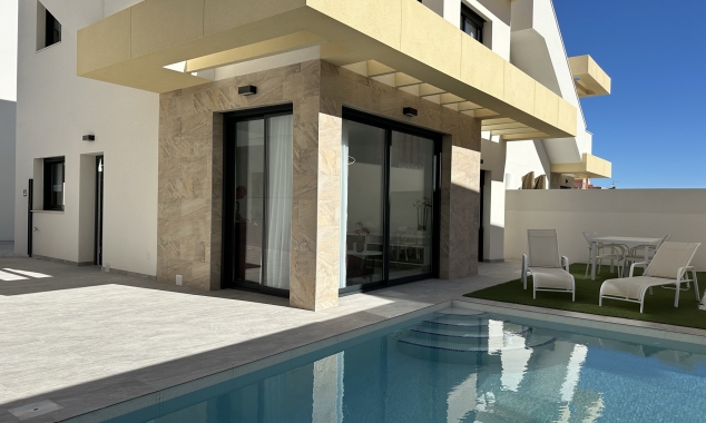 Villa for sale - Propriété neuve à vendre - Los Montesinos - ASKR58