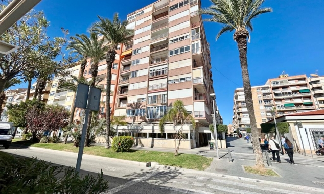 Apartment for sale - Propiedad en venta - Torrevieja - Torrevieja Town Centre