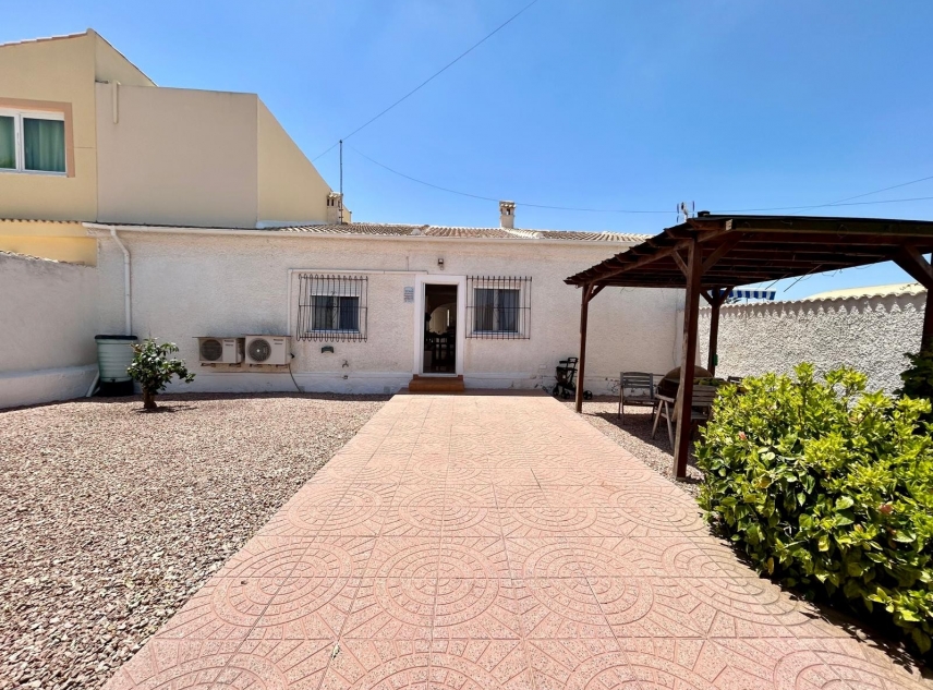 Archivado - Bungalow for sale - Torrevieja - La Siesta