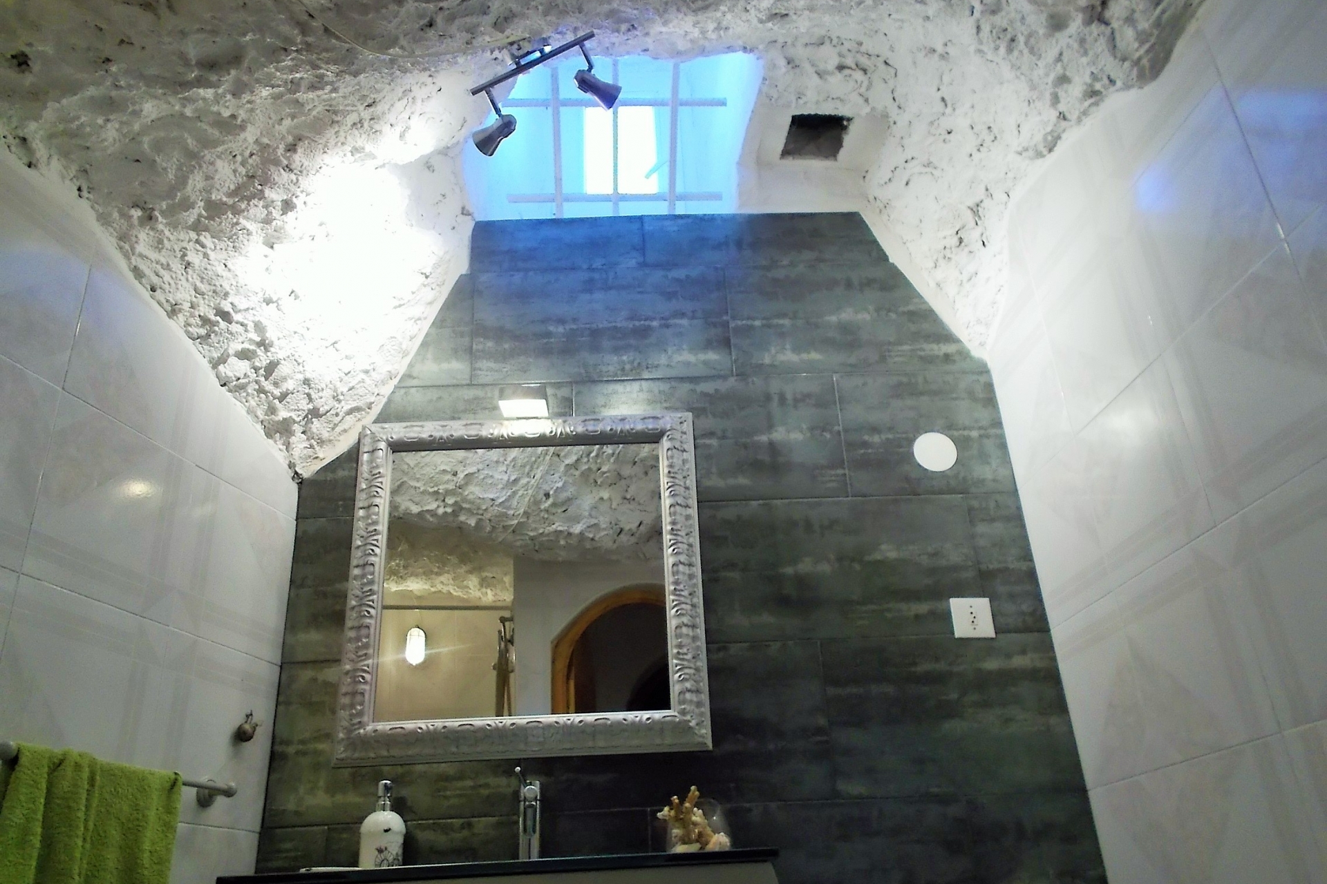Archivado - Cave House for sale - Yecla