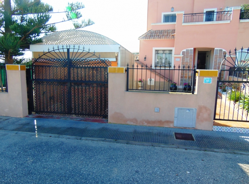 Archivado - Townhouse for sale - Los Montesinos - La Herrada