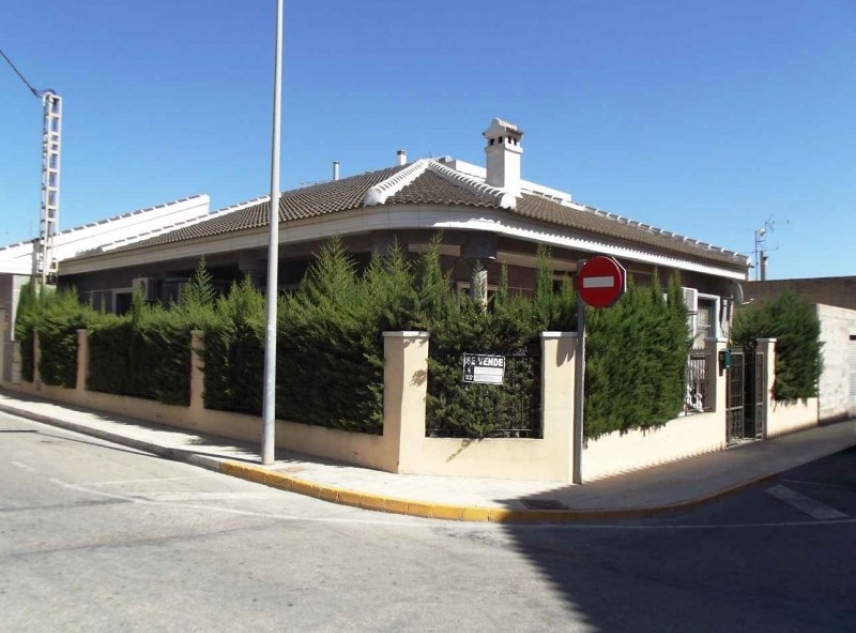 Archivado - Villa for sale - Los Montesinos