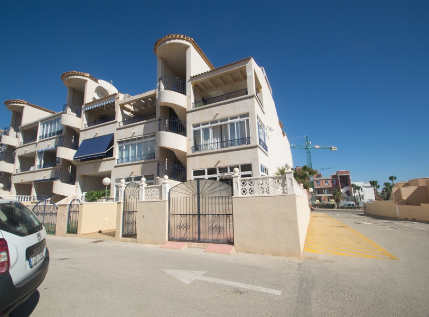 Archivé - Apartment for sale - Orihuela Costa - Punta Prima
