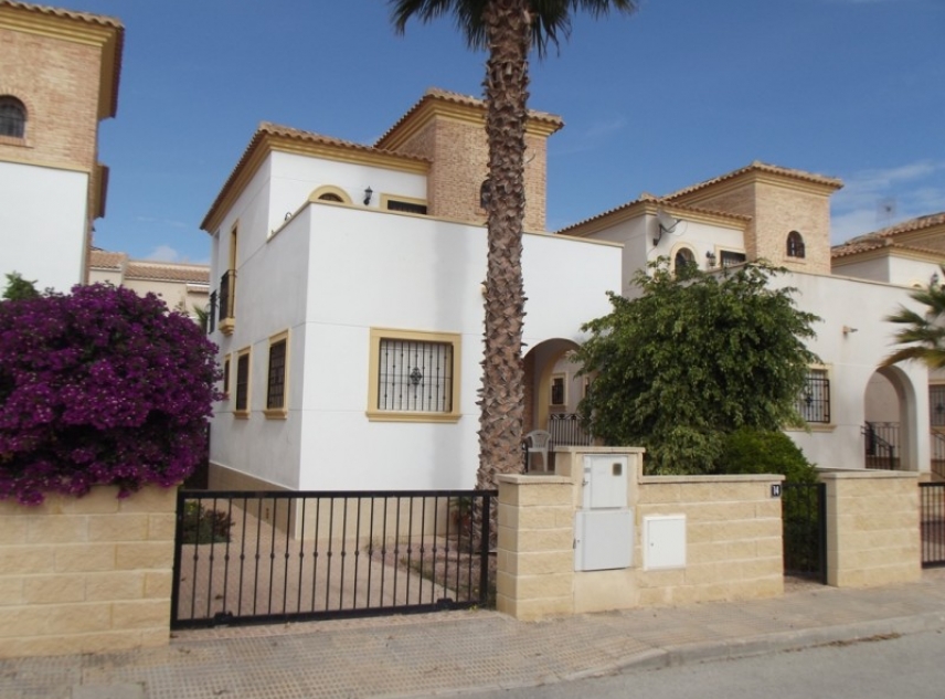 Archivé - Villa for sale - Guardamar del Segura - El Raso