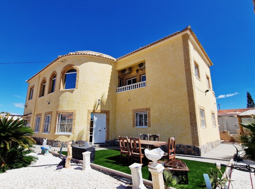 Archived - Villa for sale - Torrevieja - La Torreta Florida