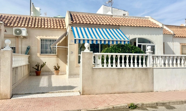 Bungalow en venta - Propiedad en venta - Torrevieja - Altos del Limonar