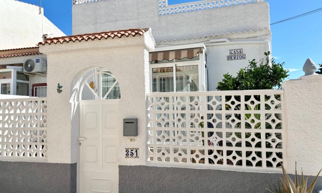 Bungalow for sale - Propiedad en venta - Torrevieja - La Siesta