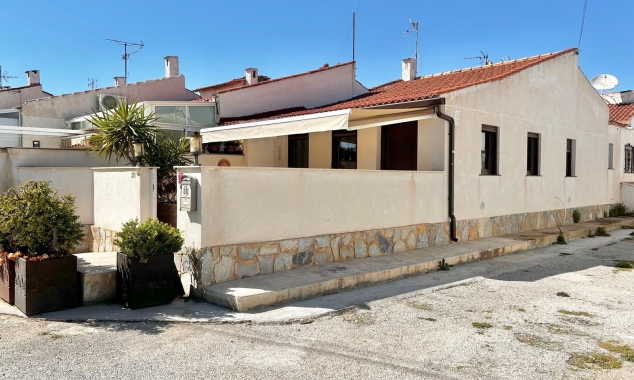 Bungalow te koop - Te koop aangeboden onroerend goed - Torrevieja - La Torreta