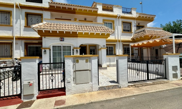 Casa adosada en venta - Propiedad en venta - Torrevieja - Jardin del Mar