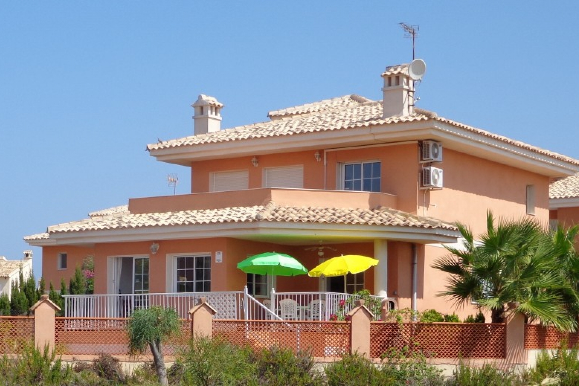 Cheap, bargain property for sale in La Manga close to Cartegena and Murcia on Spains Mar Menor