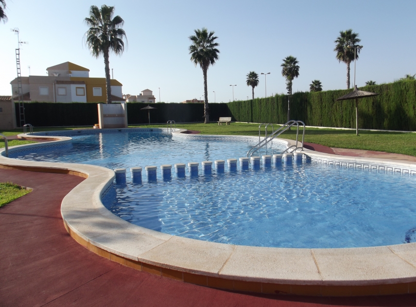 Eigendom verkocht - Bungalow te koop - Torrevieja - Altos del Limonar