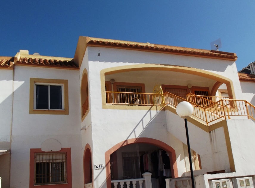Eigendom verkocht - Bungalow te koop - Torrevieja - Altos del Limonar