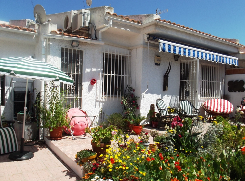 Eigendom verkocht - Bungalow te koop - Torrevieja - El Chaparral