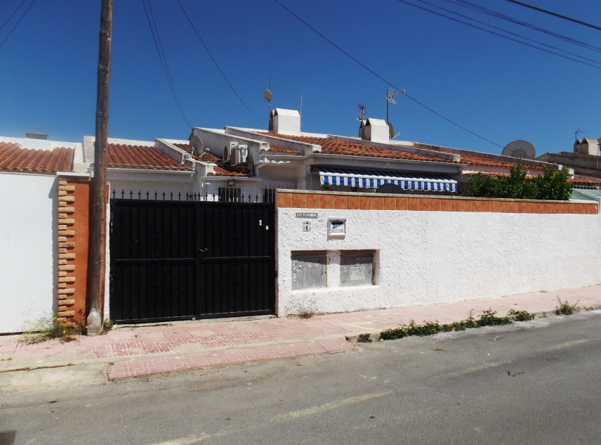 Eigendom verkocht - Bungalow te koop - Torrevieja - El Chaparral