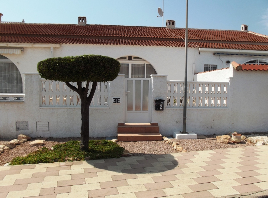 Eigendom verkocht - Bungalow te koop - Torrevieja - La Siesta
