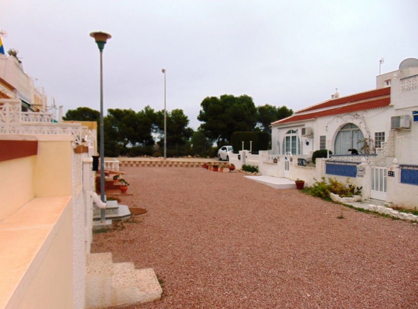 Eigendom verkocht - Bungalow te koop - Torrevieja - La Siesta