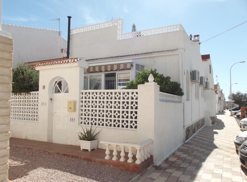 Eigendom verkocht - Bungalow te koop - Torrevieja - La Siesta