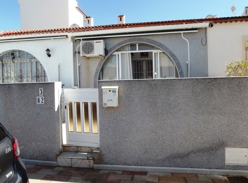 Eigendom verkocht - Bungalow te koop - Torrevieja - La Siesta