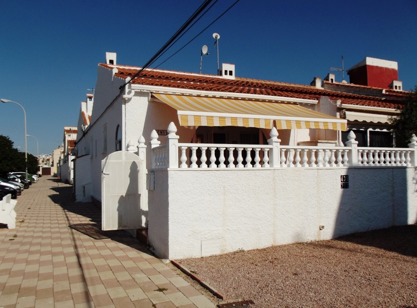 Eigendom verkocht - Bungalow te koop - Torrevieja - La Siesta