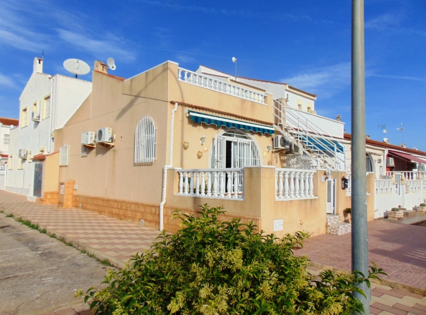 Eigendom verkocht - Bungalow te koop - Torrevieja - La Siesta