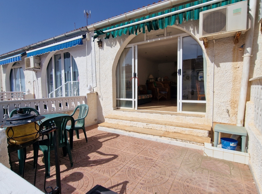 Eigendom verkocht - Bungalow te koop - Torrevieja - La Siesta