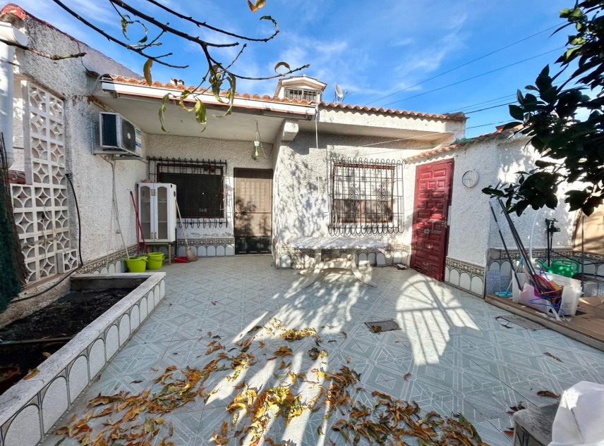 Eigendom verkocht - Bungalow te koop - Torrevieja - La Torreta