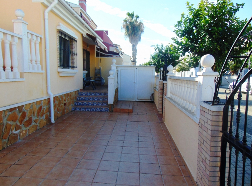 Eigendom verkocht - Bungalow te koop - Torrevieja - La Torreta