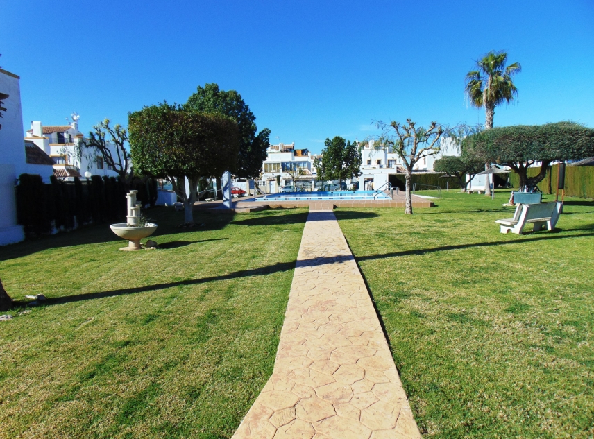 Eigendom verkocht - Rijtjeshuis te koop - Torrevieja - Jardin del Mar