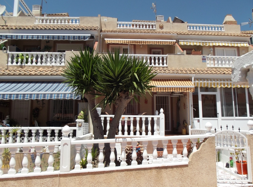Eigendom verkocht - Rijtjeshuis te koop - Torrevieja - La Siesta