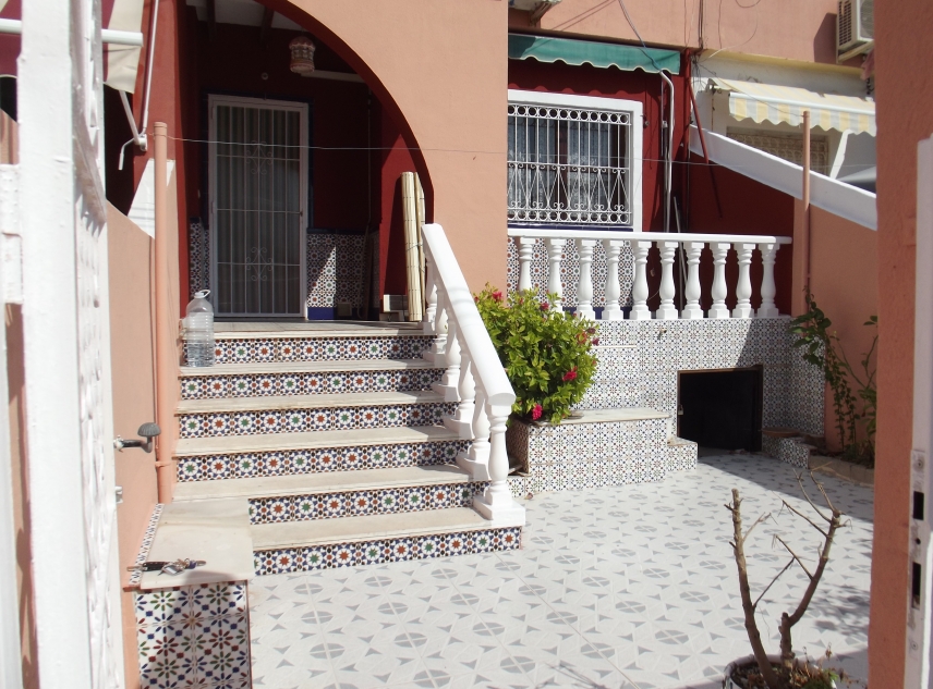 Eigendom verkocht - Rijtjeshuis te koop - Torrevieja - La Siesta