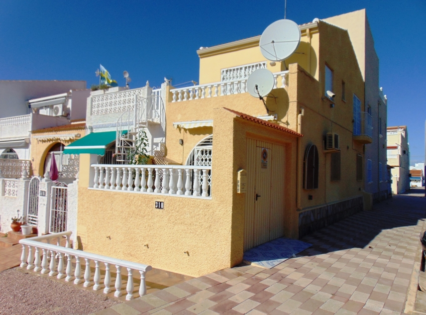 Eigendom verkocht - Rijtjeshuis te koop - Torrevieja - La Siesta