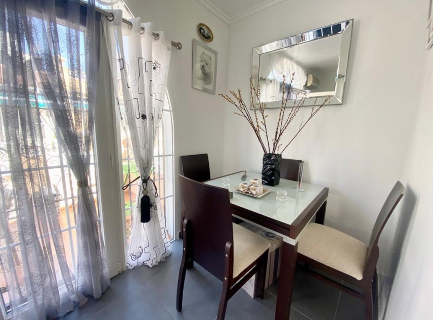 Eigendom verkocht - Rijtjeshuis te koop - Torrevieja - La Siesta