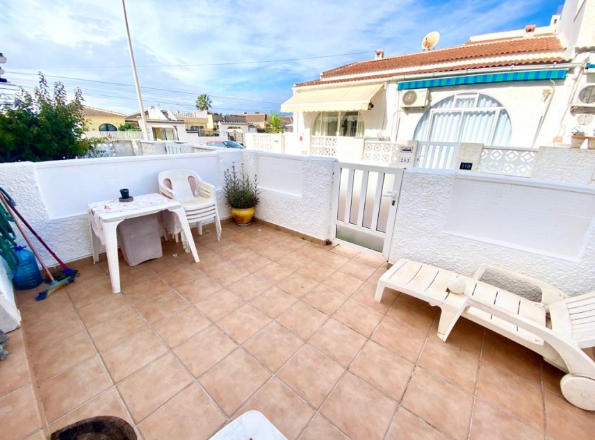 Eigendom verkocht - Rijtjeshuis te koop - Torrevieja - La Siesta