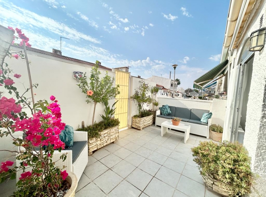 Eigendom verkocht - Rijtjeshuis te koop - Torrevieja - La Siesta