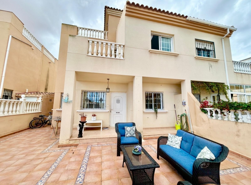 Eigendom verkocht - Rijtjeshuis te koop - Torrevieja - La Torreta
