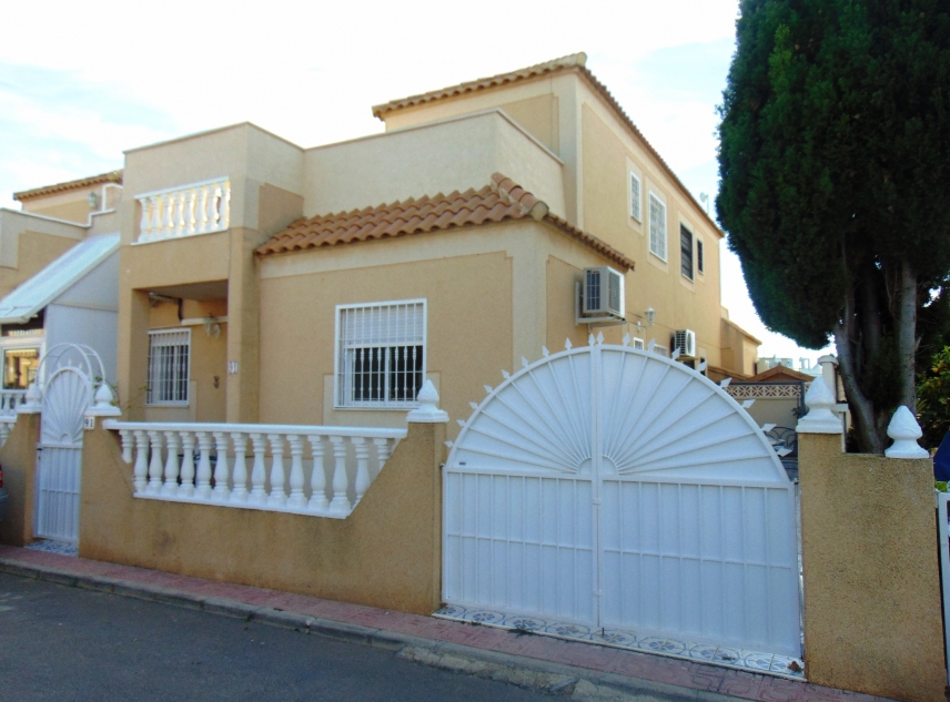 Eigendom verkocht - Rijtjeshuis te koop - Torrevieja - Paraje Natural