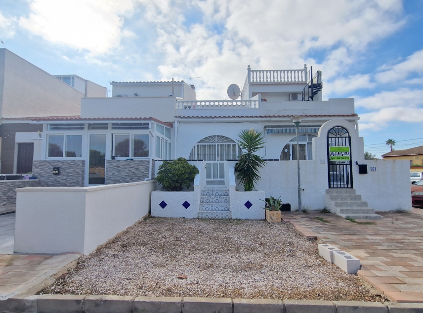 Eigendom verkocht - Rijtjeshuis te koop - Torrevieja - San Luis