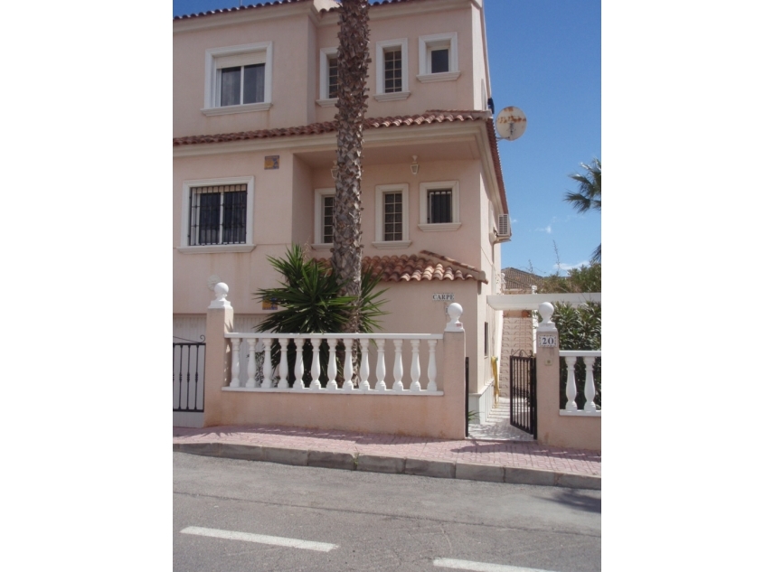 Eigendom verkocht - Rijtjeshuis te koop - Torrevieja - Torrevieja Town Centre