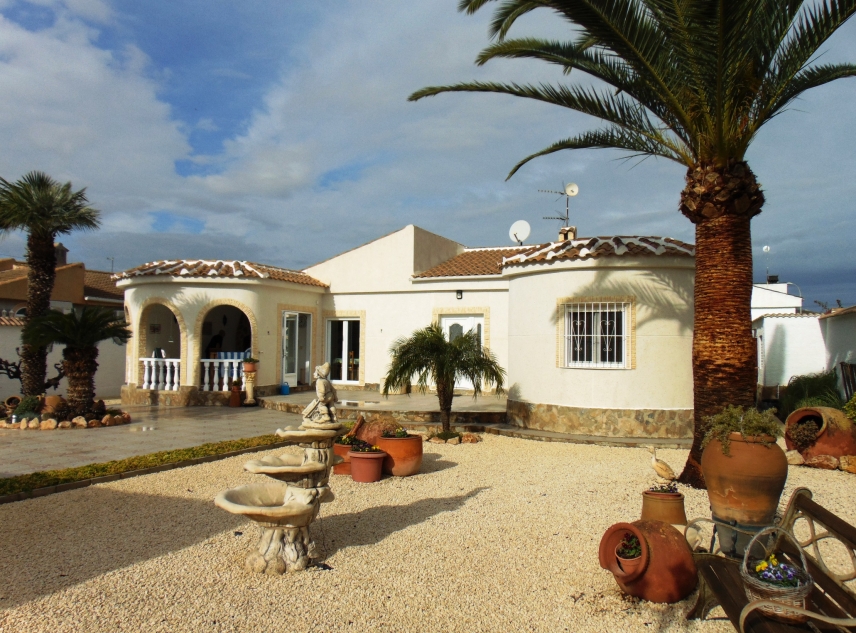 Eigendom verkocht - Villa te koop - Torrevieja - El Chaparral