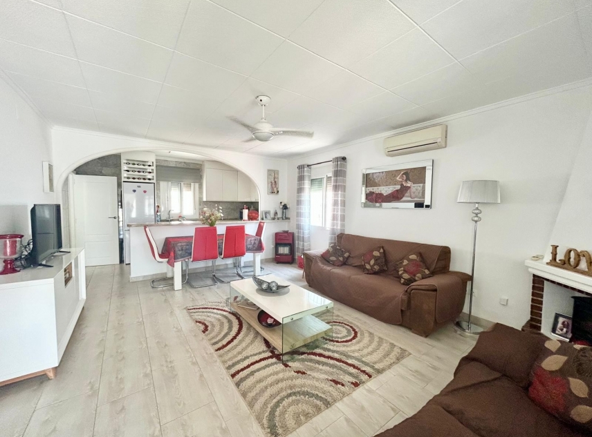 Eigendom verkocht - Villa te koop - Torrevieja - La Siesta