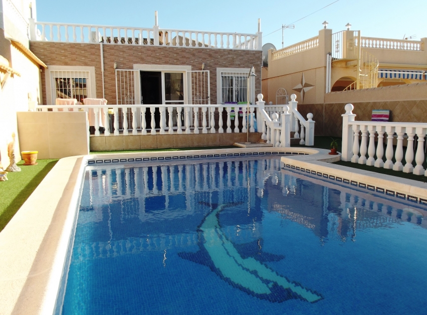 Eigendom verkocht - Villa te koop - Torrevieja - La Siesta