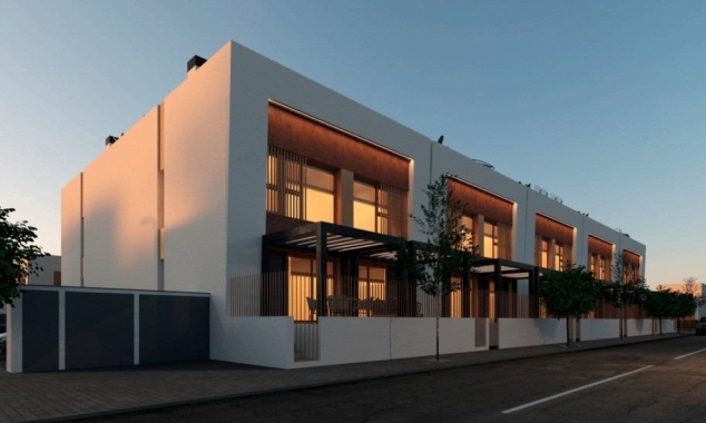 Maison de ville à vendre - Propriété neuve à vendre - Dolores - Sector 2