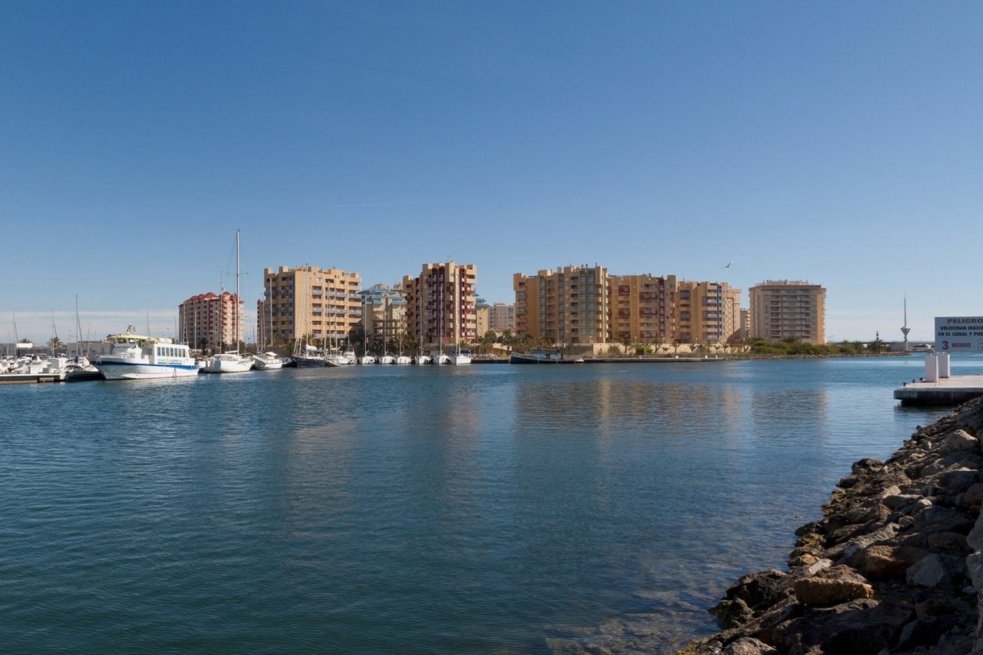 New Property for sale - Apartment for sale - La Manga del Mar Menor - La Manga