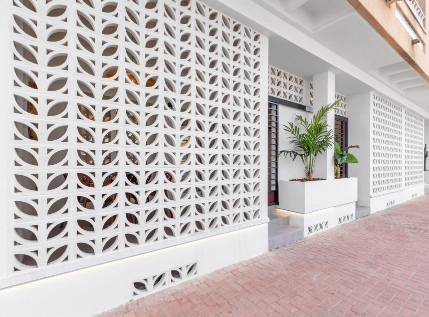 New Property for sale - Apartment for sale - Torrevieja - Playa Los Naufragos