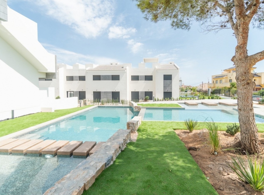 New Property for sale - Bungalow for sale - Torrevieja - Los Balcones