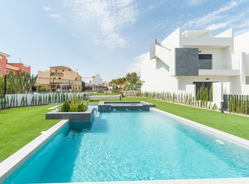 New Property for sale - Bungalow for sale - Torrevieja - Los Balcones