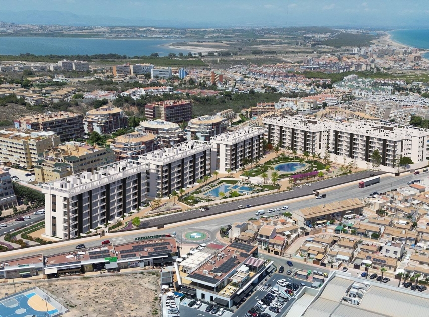 New Property for sale - Penthouse - Torrevieja - Torrevieja Town Centre