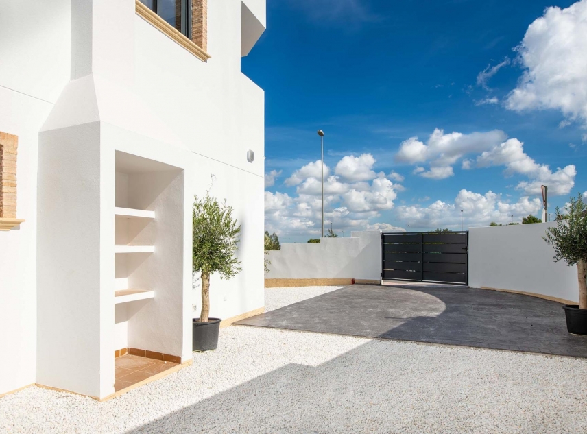 New Property for sale - Townhouse for sale - Cox - San Fernando