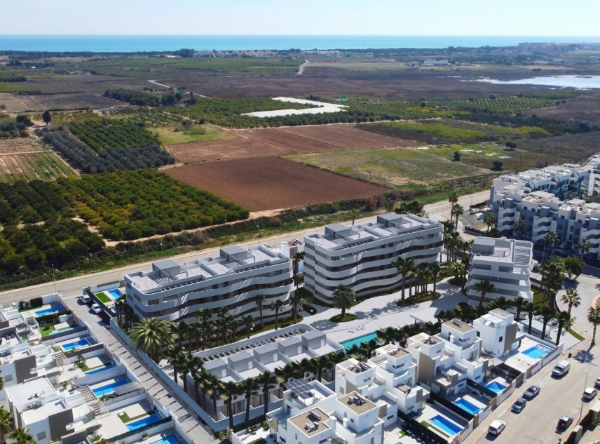 New Property for sale - Townhouse for sale - Guardamar del Segura - El Raso